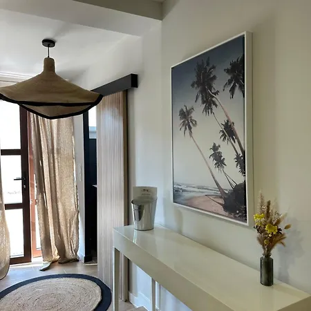 Daire T1 Centre Sanary, A Pied, Quartier Portissol *